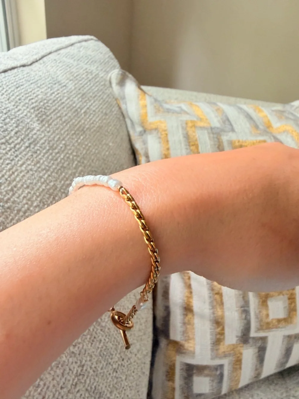 Gold Chain and White Bead Toggle Bracelet Stainless Steel - Picture 3 of 8